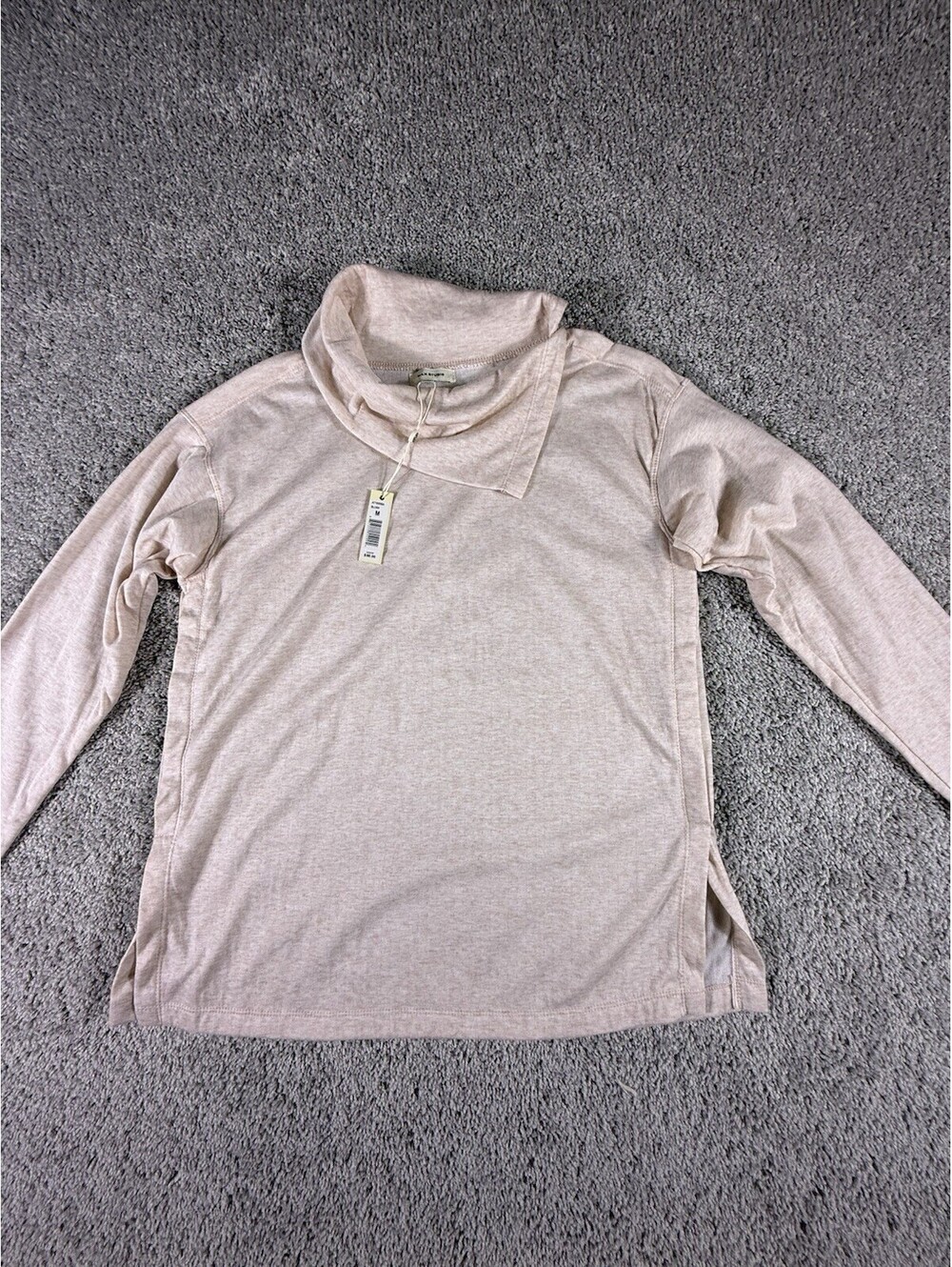 NWT Max Studio Split Neck Pullover Sweatshirt Size Medium Light Pink Blush